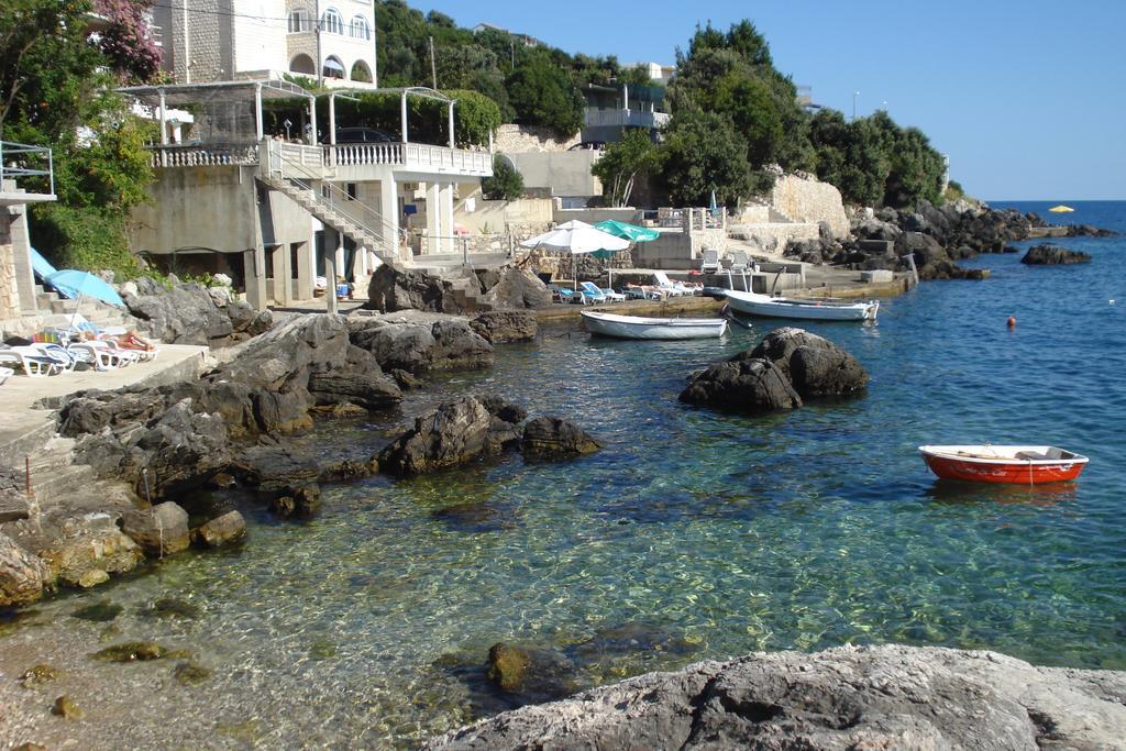 "Azzurra Apartments Molunat Kültér fotó