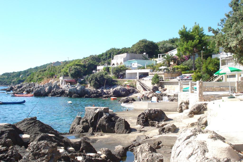 "Azzurra Apartments Molunat Kültér fotó